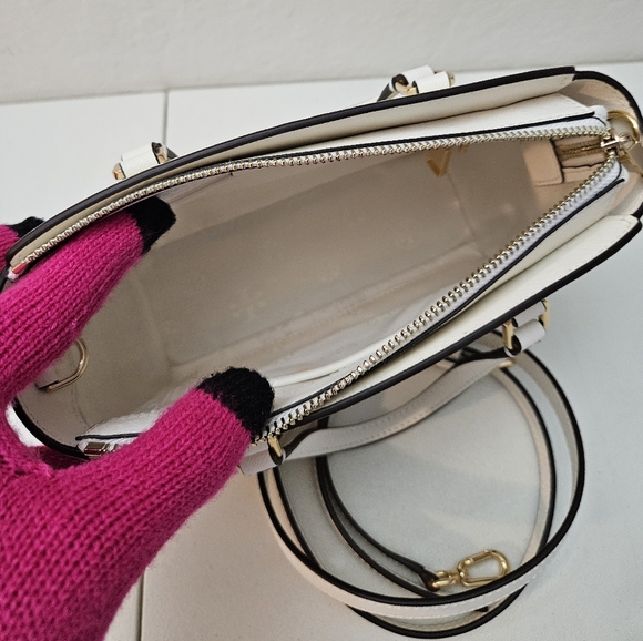 Tory Burch bag - Picture 10 of 11